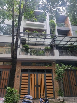 bán gấp nhà kđt văn phú phân lô bàn cờ - vỉa hè rộng - kinh doanh - văn phòng giá chỉ 19ty