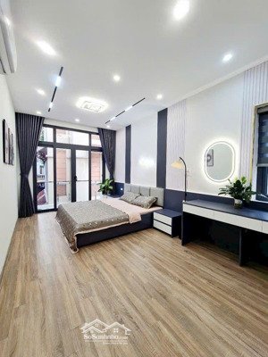 xuân phương nhà mới tinh gần ôtô 10m nở hậu nội thất cao cấp giá tốt
