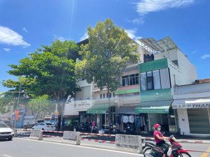 sót lại 1 căn giá 7,4 tỷ mặt tiền lê hồng phong gần siêu thị copmark ra biển nha trang 5 phút