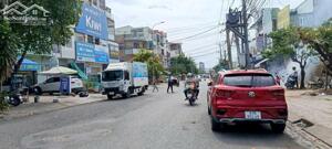 Siêu hiếm..Lô góc 3 mặt tiền gần Amata P. Long Bình. Gần 6500m2. ngang 84m. 100 tỷ lvcc.