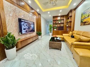 siêu phẩm bắc từ liêm nhà 7 tầng thang máy mặt ngõ gần phố nội thất đỉnh cao. giá chỉ 10.x tỷ