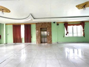 cho thuê toà nhà thang máy 1 trệt 3 lầu mặt tiền đường 4 (trương định). tp. biên hoà
