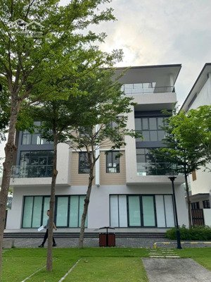 bán biệt thự đường đỏ haruka 184m2 kế góc giá 14 tỷ (bao hết thuế phí) - sổ hồng sẵn - tp mới bd