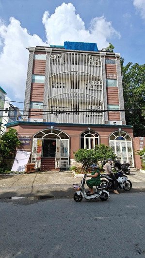 bán nhà mặt tiền 354 lý thường kiệt , quận 10. dt : 9x20m. 2 lầu. chỉ 40 tỷ