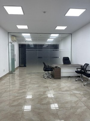 cho thuê văn phòng 65m2 khu him lam kênh tẻ giá chỉ 15tr
