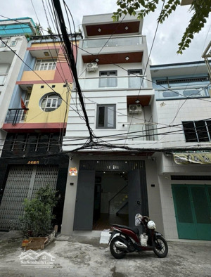 bán nhà hẻm oto lạc long quân (4,5x9,5m) - nhà mới - chỉ 8,8 tỷ