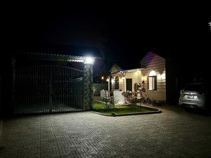 cho thuê nhà vườn mới xây đẹp, dt 1150m2 đầy đủ nội thất cao cấp