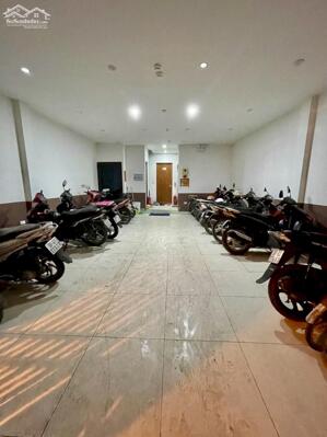 Bán tòa CCMN gần phố Trương Định, Hai Bà Trưng, ngõ rông, 7 tầng thang máy, 17PKK
