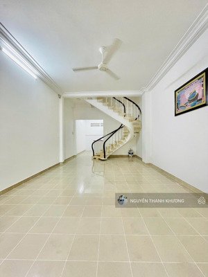 cho thuê nhà hẻm xe tải 8m - 1\ nguyễn văn công, p.3, gò vấp gần chợ tân sơn nhất - 2 lầu