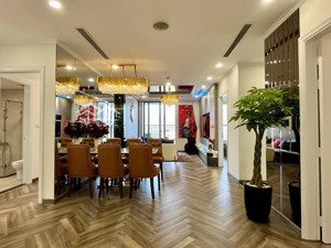 đi mỹ bán gấp! 3pn park premium 120m2 view hướng nam view toàn thành phố, full nội thất mới tinh