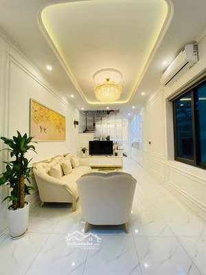 bán nhà riêng cầu giấy 38m2-xuân thuỷ-10m ô tô - ngõ thông kinh doanh-full đồ-tt 10 trường đh lớn