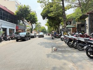 bán căn nhà 3 mặt tiền đường thống nhất - hàn thuyên phường bình thọ, tp thủ đức, tp hcm.