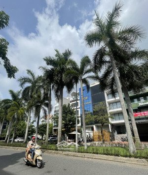 cần bán nhà phố mặt tiền đ. hoàng trọng mậu himlam quận 7 shr, có tm bán: 37 tỷ lh: 