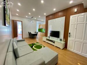 Bán chung cư C14 Bắc Hà đường Tố Hữu 70m 2PN 2VS full đồ view hồ thoáng sáng có slot ô tô