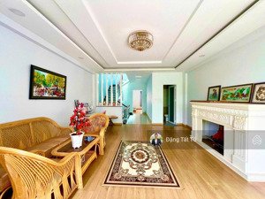 chính chủ kẹt tiền cần bán nhanh nhà phố view hồ lakeview city giá thấp hơn thị trường 2 tỷ.