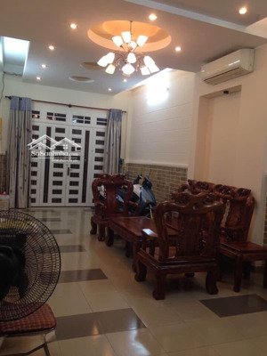 bán nhà hẻm 260 bà hom, p. 13, q. 6, dt 4 x 18m, nh 4.5m, 2.5 tấm, giá 7 tỷ