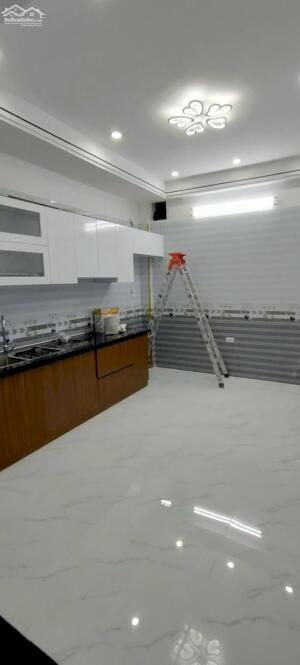 CẦN BÁN GẤP NHÀ TÔN ĐỨC THẮNG ĐỐNG ĐA 60m2, 6 TẦNG MẶT TIỀN 3,5m GIÁ 15 TỶ