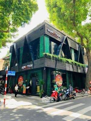 cực hiếm! cho thuê nhà lô góc phố giang văn minh dt 90m x 4 tầng mt chính 5m phù hợp cafe,nhà hàng.