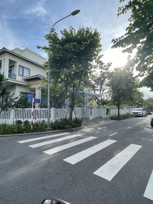 bán gấp căn biệt thự đơn lập senturia vườn lài giá 33 tỷ