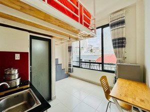 phòng duplex ban công full tiện nghi nguyễn gia trí
