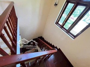 bán hơn 600 m2 biệt thự full thổ cư giá tốt chính chủ. lh gặp linh
