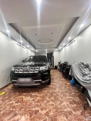 vị trí đắc địa đỗ quang, 44m* 5t* giá chào 17.9 tỷ, nhà dân xây, ô tô vào nhà, kdvp, spa, ở vip.