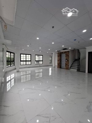 định công hạ - lô góc 2 mặt thoáng - kinh doanh đỉnh - full nội thất, thang máy - 52m2