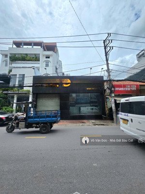 cho thuê nhà nguyên căn mặt tiền đường ba vân, p.14, quận tân bình. dt 10x40 - trống suốt