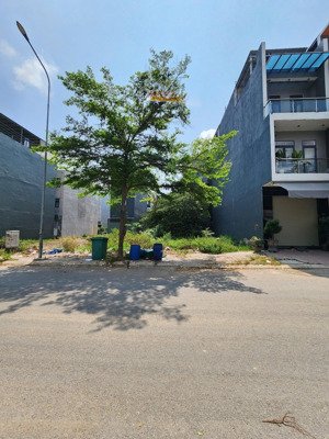 bán đất 4x16m, mặt tiền bình chuẩn 36 p. bình chuẩn gần chợ phú phong