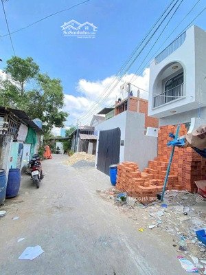 đất ngộp 106m2 nở giá 1t890 cách vincom 550 chỉ 3p, đường xe tải nhỏ, xây dựng tự do, shr