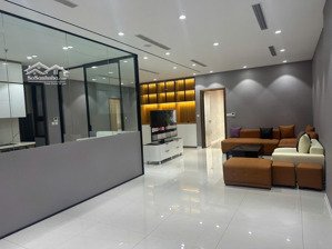 chính chủ cho thuê căn 3 ngủ 3wc đủ đồ 151m2 tại brg 25 lê văn lương giá 39 triệu. 0917,;748.:822