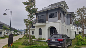 bán biệt thự đơn lập 4 mặt thoáng, mặt biển vịnh bái tử long