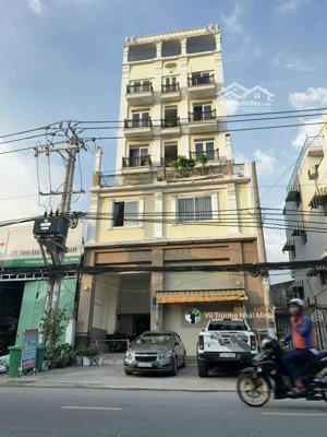 siêu diện tích... mặt tiền bùi đình tuý, bình thạnh. dt 226m2 (13.2m x 25.3m), 6 tầng 51 phòng