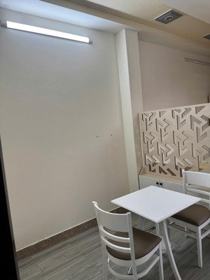 giảm giá gấp chỉ 5.8tr/phòng 40m2, full nội thất, cmt8 - p4 - tb