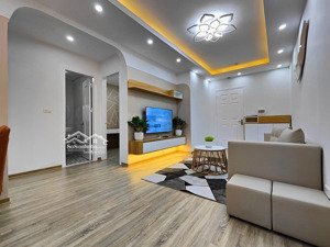 sổ riêng từng căn- ccmn 2pn phạm văn đồng- cổ nhuế , full nội thất, gần ô tô. giá 1,8 tỷ.