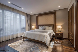 khách sạn 4 sao phố cổ mặt phố hàng bạc: 400m2 x 9 tầng, mặt tiền 15m