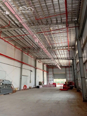 kho tiêu chuẩn cao. pccc tự động, thẩm duyệt. dt: 680m2 tại kcn cát lái, q2, thủ đức. cont đi 24/24