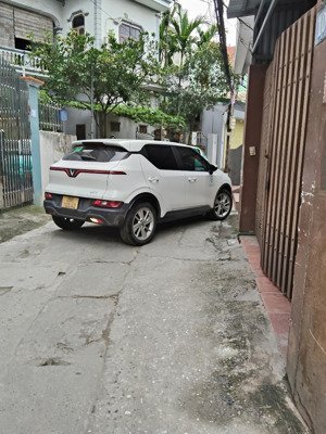 bán toà chdv hv tài chính 100 m2, 7 tầng thang máy, ô tô. kinh doanh. dòng tiền 100tr/th