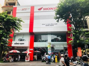 cho thuê nhà nguyên căn mặt phố đường láng, dt 100m2 x 3.5t, mt: 12m, giá thuê chỉ: 50tr/tháng