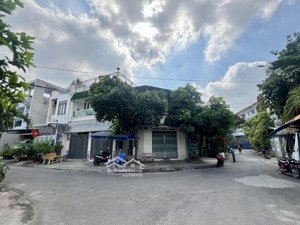 bán gấp! nhà phố lô góc 2 mặt tiền linh xuân, thủ đức - thu nhập sẵn 20 tr/tháng, chỉ 10.5 tỷ!