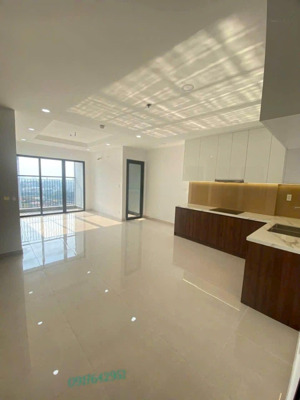 cho thuê căn hộ chung cư 2pn, 2wc, 70m2 tại phú đông sky garden, 8,5 triệu, bao phí quản lý