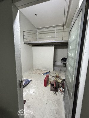 phòng trọ mới xây giờ giấc tự do có gác khoá vân tay mặt tiền khu họ lê