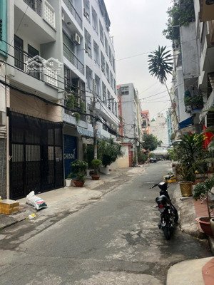 diện tích 5x18m - cấp 4 - tiện xây mới theo nhu cầu - ngay nhà ga t3 giá chỉ 8,3 tỷ