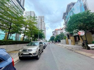 bán biệt thự himlam q7 căn góc 2mt dt 137,5m2 đường 14m lk nguyễn thị thập gb: 61 tỷ lh: 