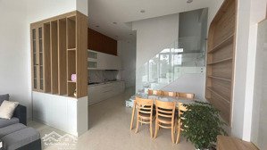 bán nhà mặt tiền đường trương định, thị trấn cần đước, long an, 2,5 tỷ, 149m2, view đẹp hot!