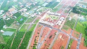 chính chủ cần bán gấp đất nền tại bảo lâm view đồi chè, thoáng mát giá tốt