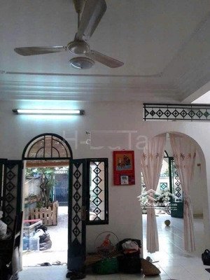 biệt thự hxh mai xuân thưởng. 7.5x21m, trệt, 1l, st. 6pn. giá tốt 30triệu/tháng có tl