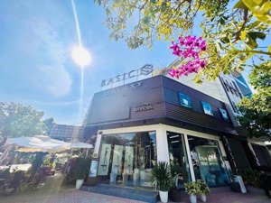 vị trí vàng góc 2mt vũ tông phan, q2. hđt 150tr/tháng. dt: (6x25m) - 148m2. kc: 2 tầng