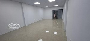 cho thuê nhà mặt phố 86 đào tấn 80 m2x 3t mt6m gần tòa vp kd ăn uống, shop sầm uất 40 tr 