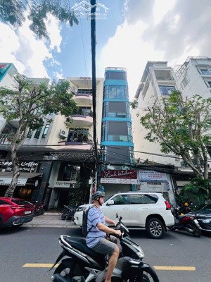 cho thuê nhà 7 lầu mặt tiền khu văn phòng đường lê quốc hưng, quận 4